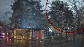 VIDEO Mister la Ploiești: Lumină pe cer în miez de noapte